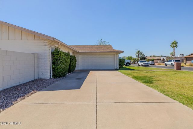 3101 W SHANGRI LA Road, Phoenix, AZ 85029