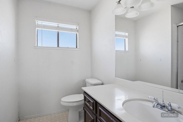 1018 Goldenoak Way, Stockton, CA 95209