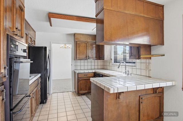 1018 Goldenoak Way, Stockton, CA 95209