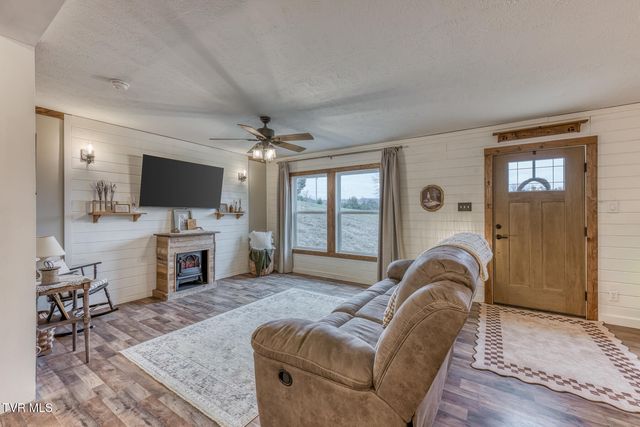 193 North Fork Branch Road, Rogersville, TN 37857