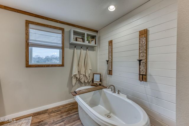 193 North Fork Branch Road, Rogersville, TN 37857