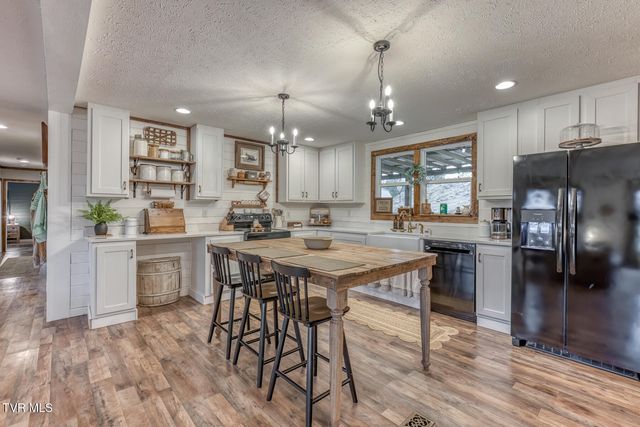 193 North Fork Branch Road, Rogersville, TN 37857