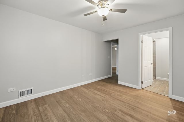 5500 Carriageway Drive 213, Rolling Meadows, IL 60008