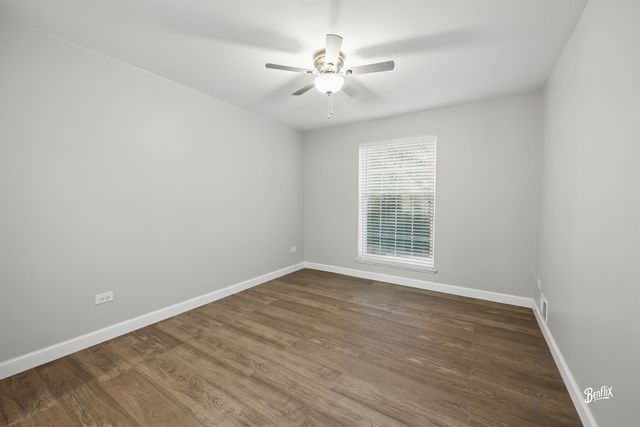 5500 Carriageway Drive 213, Rolling Meadows, IL 60008