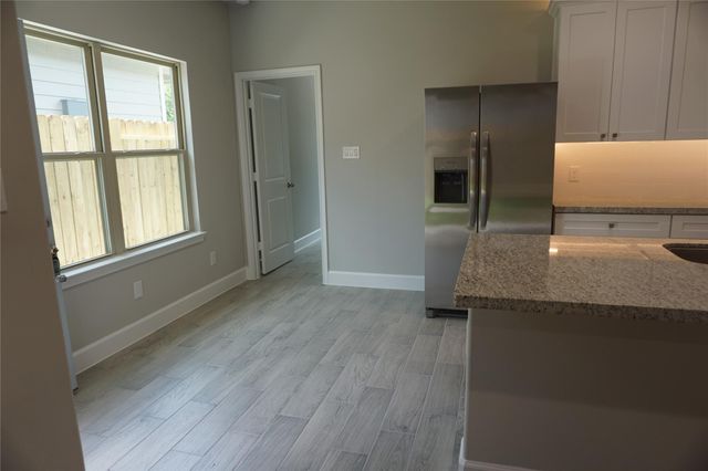 11925 Nelwood, Willis, TX 77318