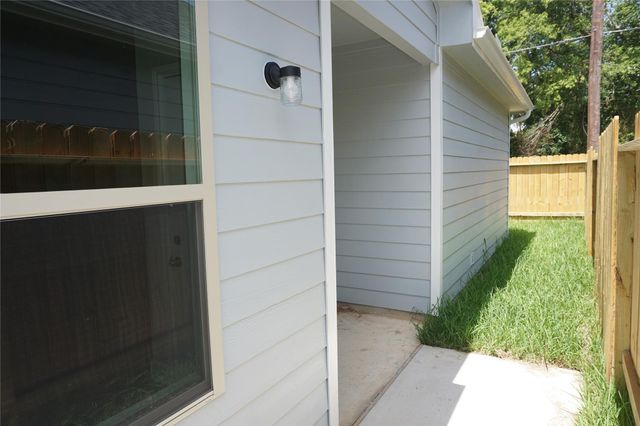 11925 Nelwood, Willis, TX 77318