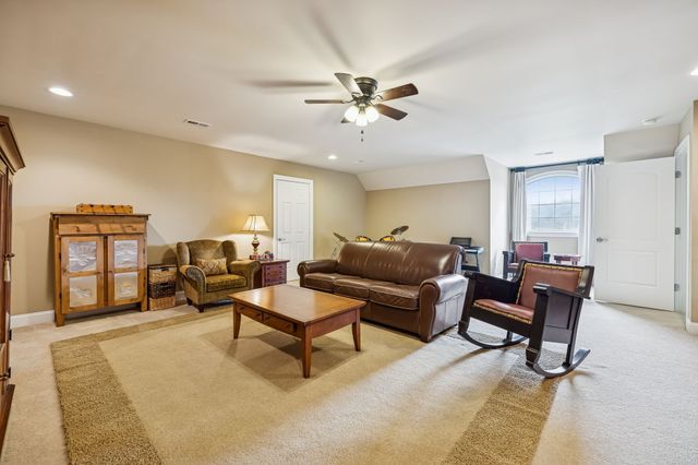 3917 Amanda Beth Ct, Columbia, TN 38401