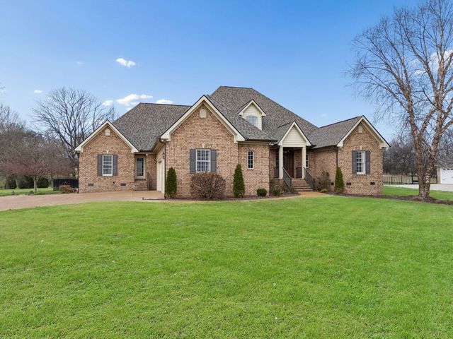 3917 Amanda Beth Ct, Columbia, TN 38401