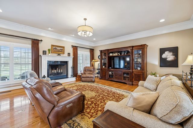 3917 Amanda Beth Ct, Columbia, TN 38401