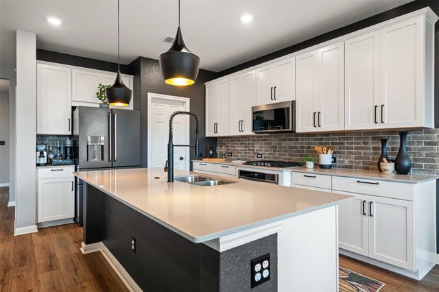 1009 Dog Iron ST, Georgetown, TX 78633