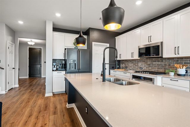 1009 Dog Iron ST, Georgetown, TX 78633