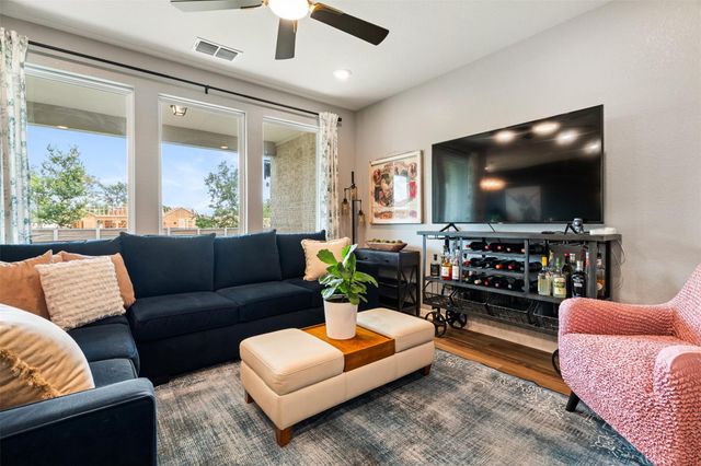 1009 Dog Iron ST, Georgetown, TX 78633