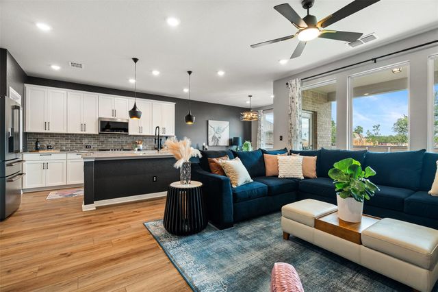 1009 Dog Iron ST, Georgetown, TX 78633