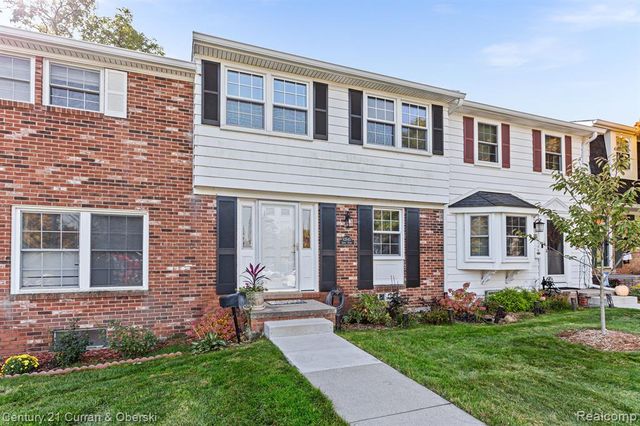 42645 Savoy Court, Northville, MI 48167