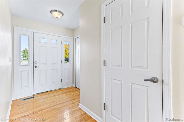 42645 Savoy Court, Northville, MI 48167