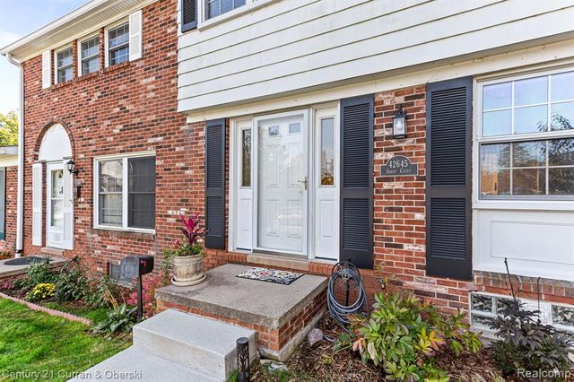 42645 Savoy Court, Northville, MI 48167