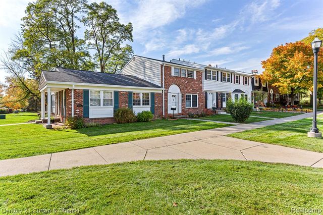 42645 Savoy Court, Northville, MI 48167