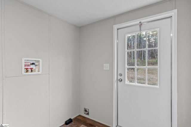 34 Mccauley Lane, Travelers Rest, SC 29690