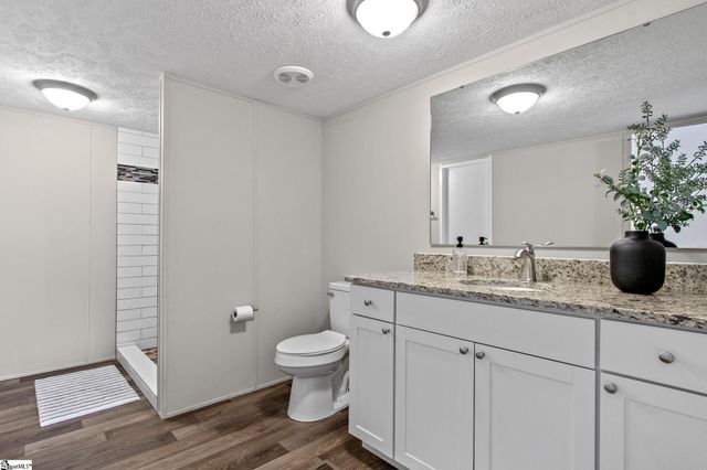 34 Mccauley Lane, Travelers Rest, SC 29690