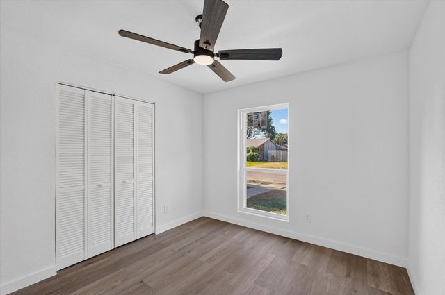 3045 Villa Sur Trail, Dallas, TX 75228