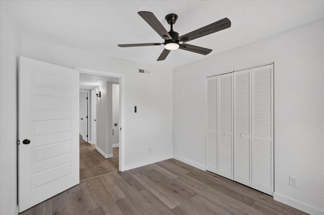 3045 Villa Sur Trail, Dallas, TX 75228