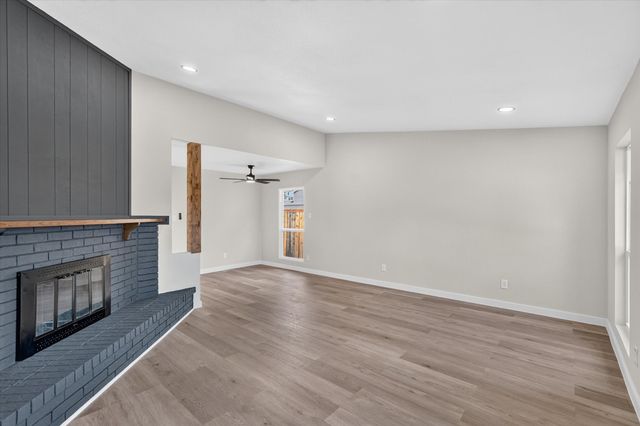 3045 Villa Sur Trail, Dallas, TX 75228