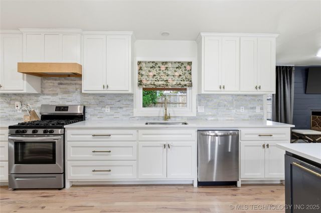 3701 S Canton Avenue, Tulsa, OK 74135