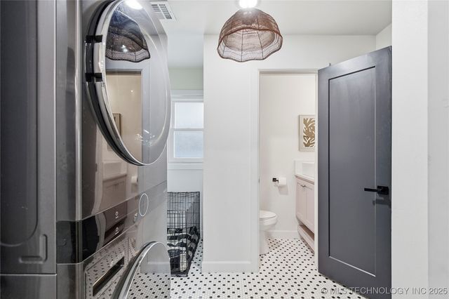 3701 S Canton Avenue, Tulsa, OK 74135