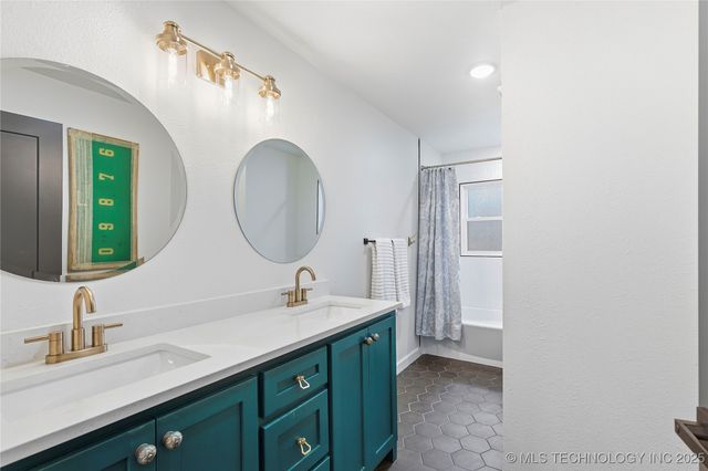 3701 S Canton Avenue, Tulsa, OK 74135