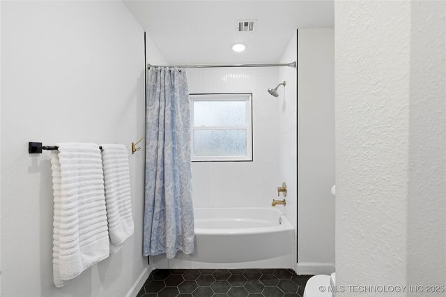 3701 S Canton Avenue, Tulsa, OK 74135