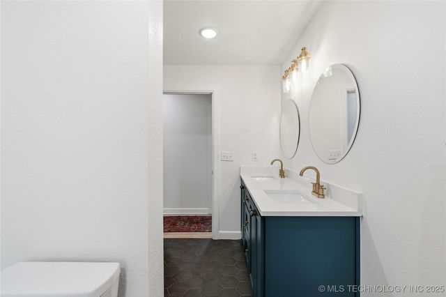 3701 S Canton Avenue, Tulsa, OK 74135