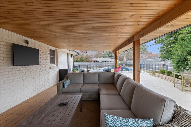 3701 S Canton Avenue, Tulsa, OK 74135