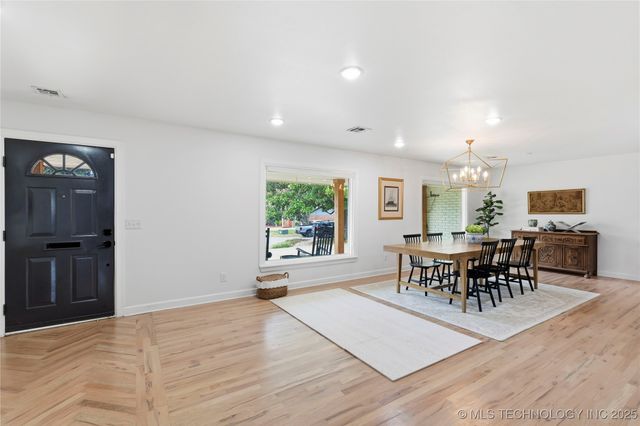 3701 S Canton Avenue, Tulsa, OK 74135