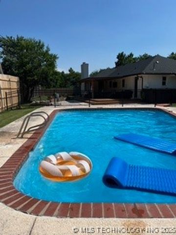 3701 S Canton Avenue, Tulsa, OK 74135