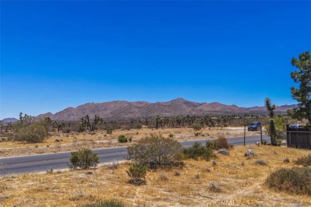 4321 Avalon, Yucca Valley, CA 92284