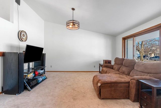 N349 FIELDSIDE LANE, Appleton, WI 54915