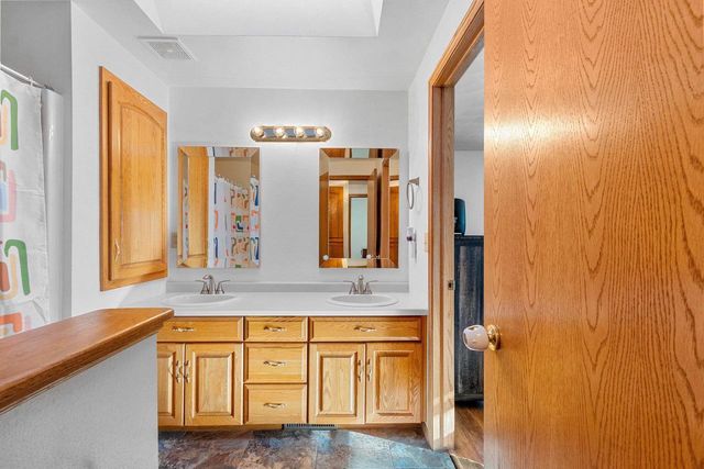 N349 FIELDSIDE LANE, Appleton, WI 54915