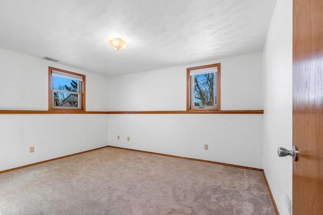 N349 FIELDSIDE LANE, Appleton, WI 54915