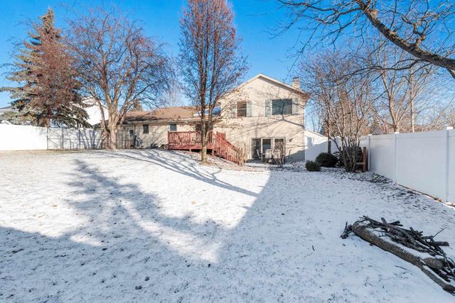 N349 FIELDSIDE LANE, Appleton, WI 54915