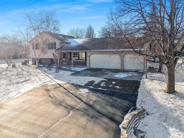 N349 FIELDSIDE LANE, Appleton, WI 54915