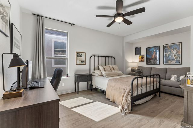 235 W GRANITE SHORES DR, Boerne, TX 78006