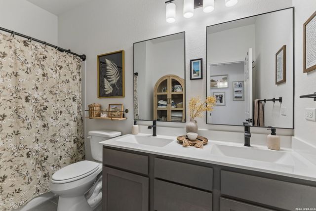 235 W GRANITE SHORES DR, Boerne, TX 78006