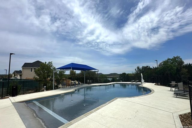 235 W GRANITE SHORES DR, Boerne, TX 78006