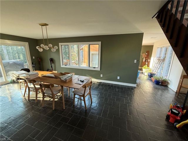 1211 Scottland TER, Newport News, VA 23606