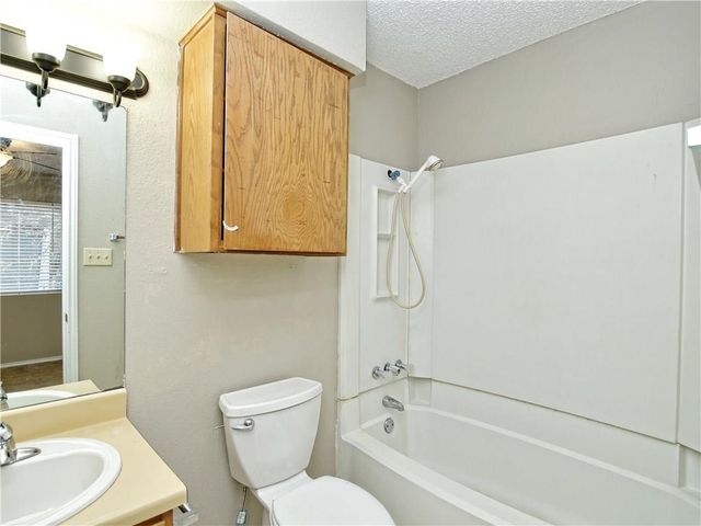 5401 Spring Meadow RD B, Austin, TX 78744