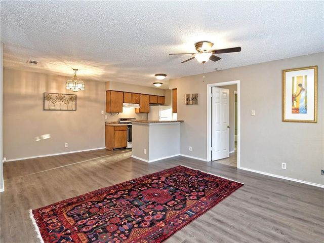 5401 Spring Meadow RD B, Austin, TX 78744