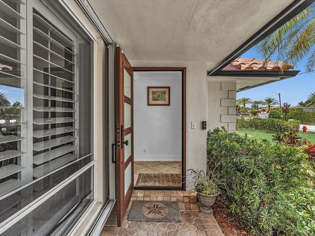 2800 NE 55th Street, Fort Lauderdale, FL 33308