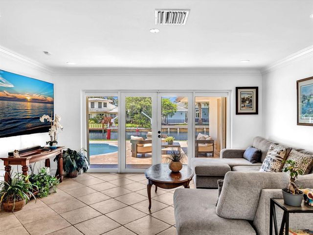 2800 NE 55th Street, Fort Lauderdale, FL 33308
