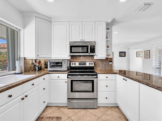2800 NE 55th Street, Fort Lauderdale, FL 33308