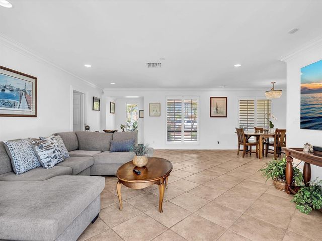 2800 NE 55th Street, Fort Lauderdale, FL 33308